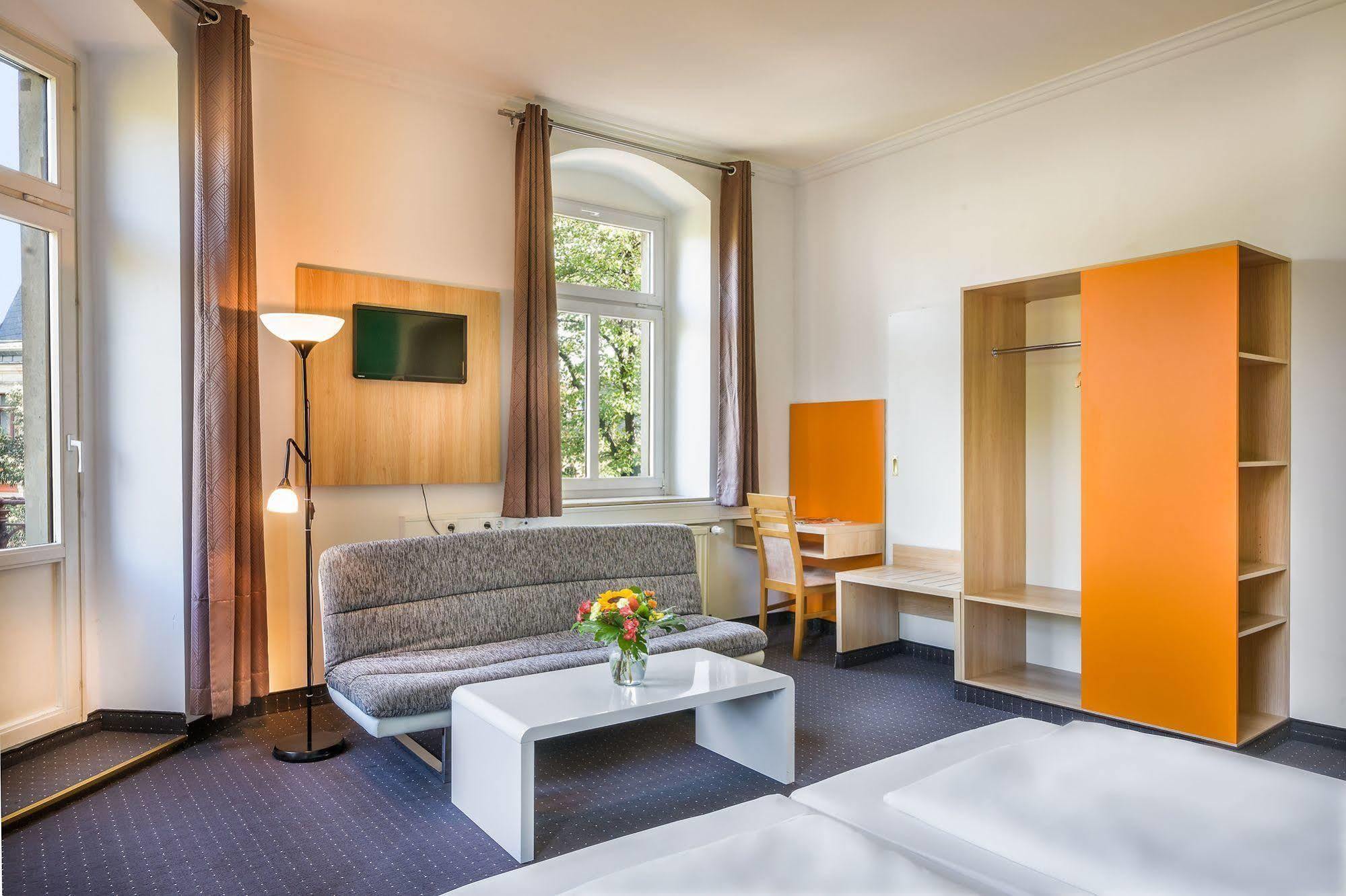 Hotel Am Bonhoefferplatz Dresda Exterior foto